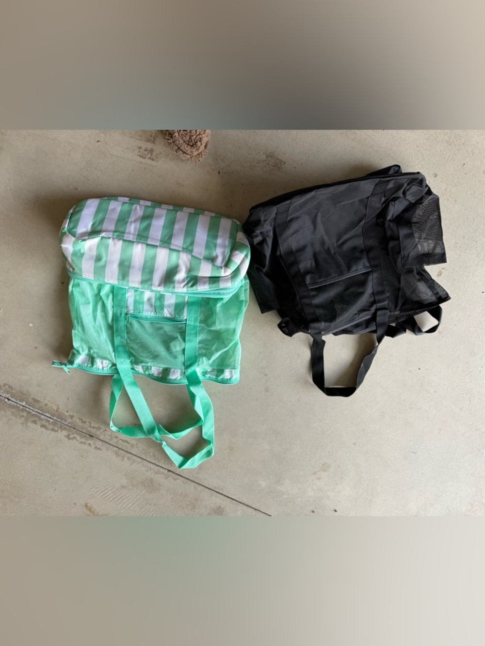 2 target mesh beach bags